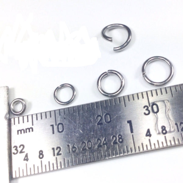 Very Thin Jump Rings, 4mm outside diameter, 0.6mm thick, Stainless