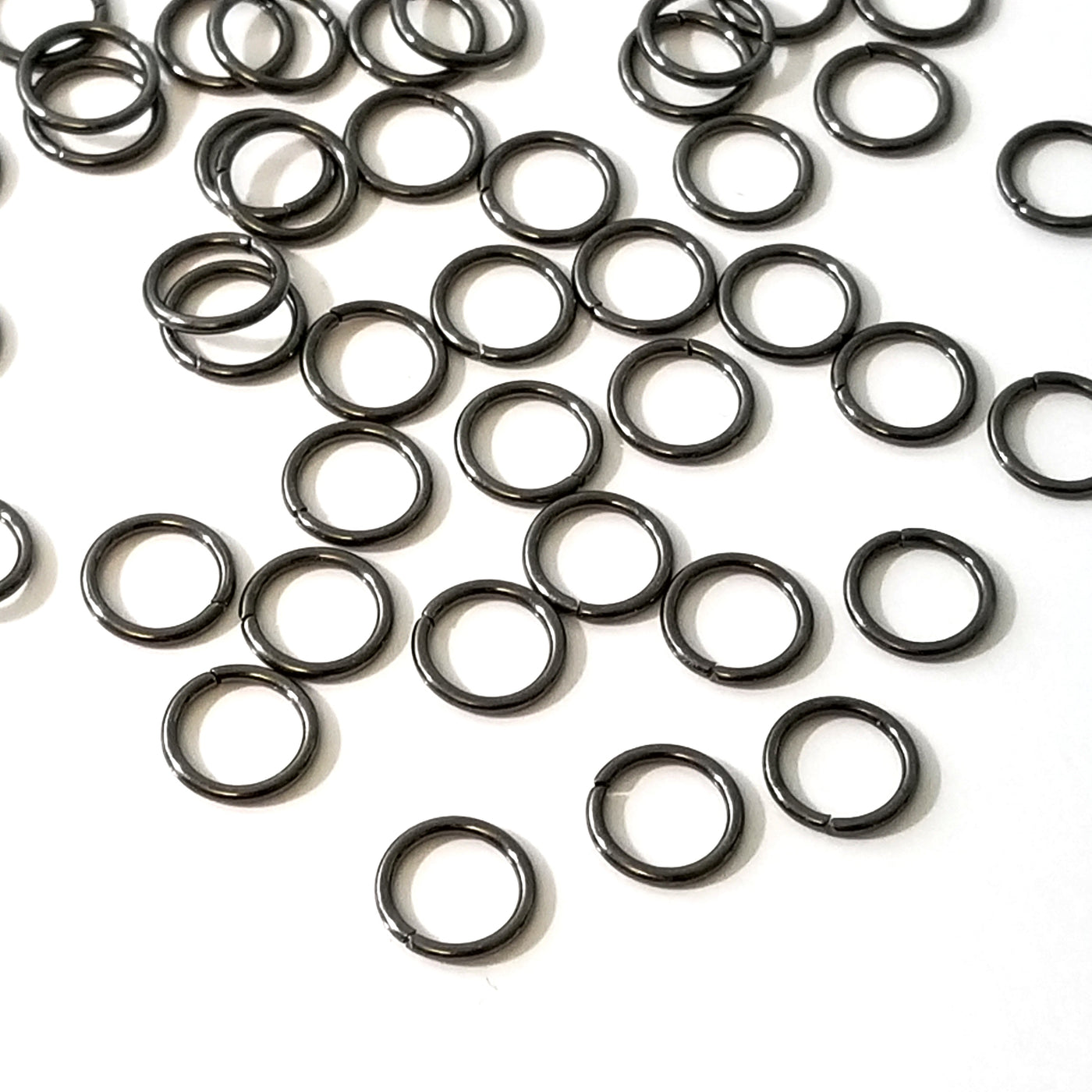 Cousin Jewelry Basics Metal Findings 400/Pkg-Black Jump Rings 4Mm To 6Mm
