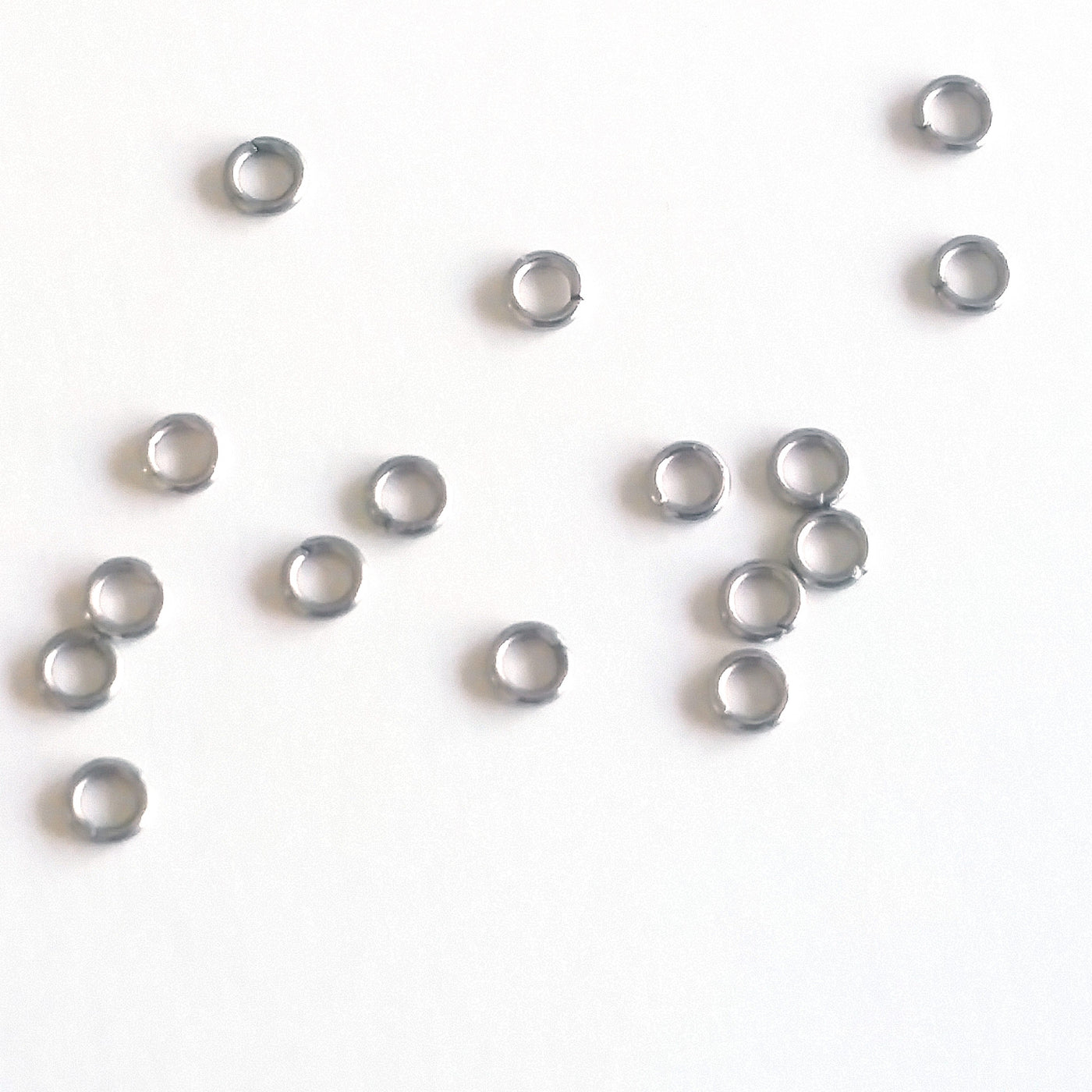 Heavy Jump Rings, 15 mm, 15 gauge, 02823,gunmetal finish, B'sue Boutiques,  Jewelry Supplies, extra large jump rings, thick jump rings, purse hardware