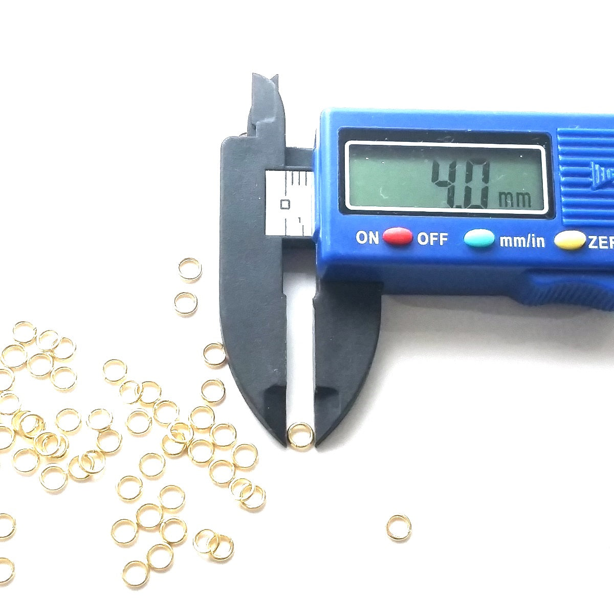 Gold Stainless Jump Rings, 4x0.7mm, 2.6mm Inside Diameter, Closed Unsoldered, Lot Size 100