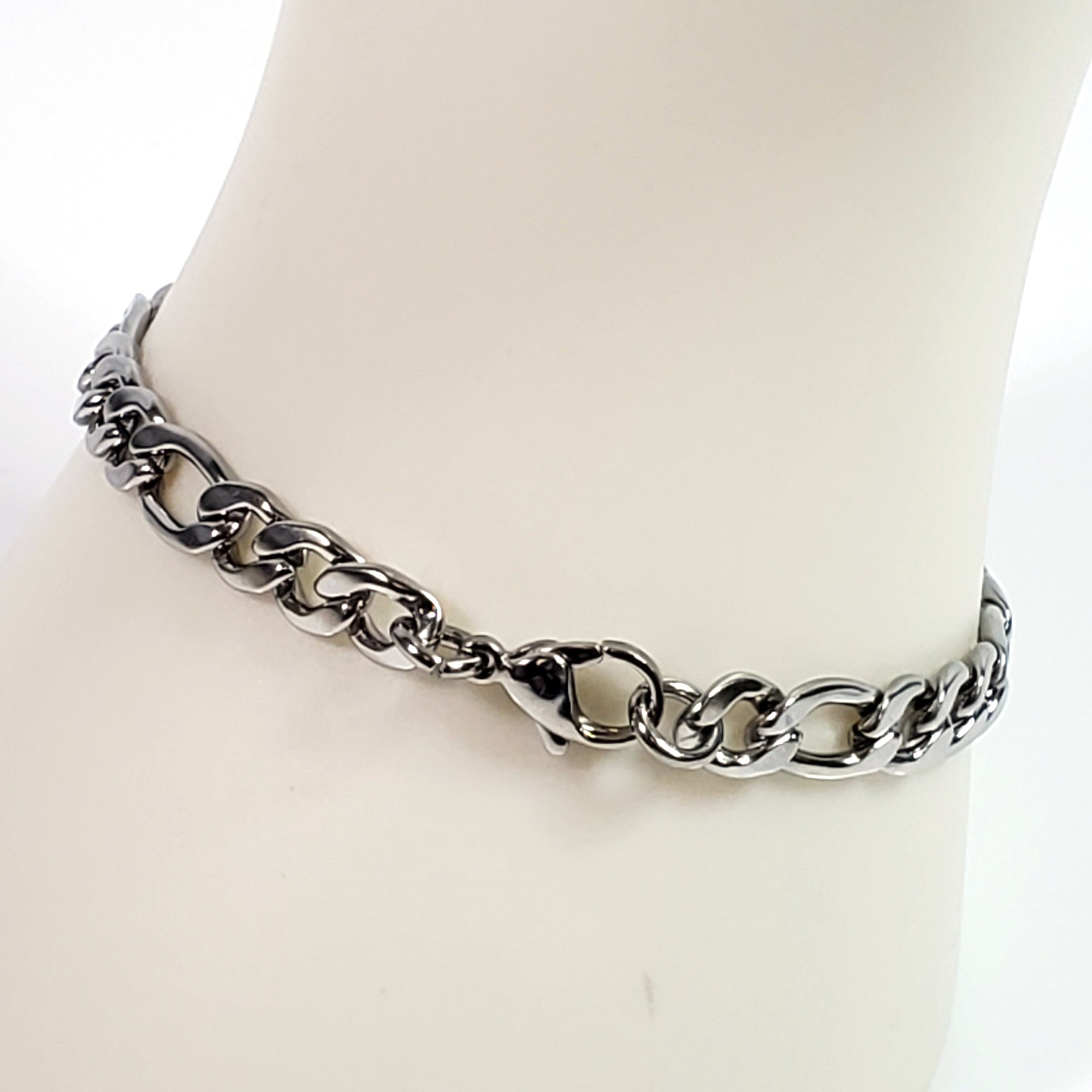 6mm Figaro Chain, Lot Size 30 Feet, #1976