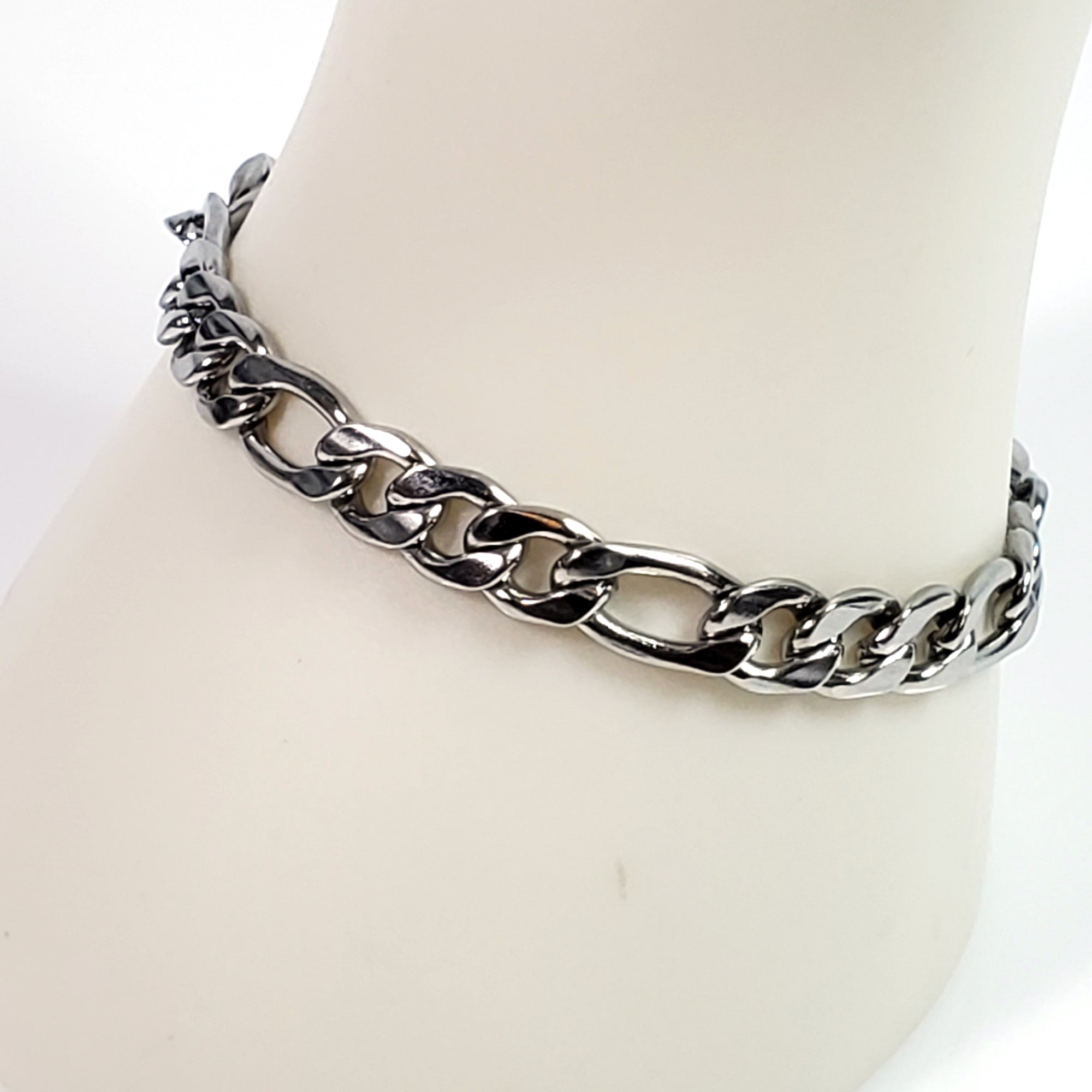 8mm Figaro Chain, Lot Size 30 Feet, #1978