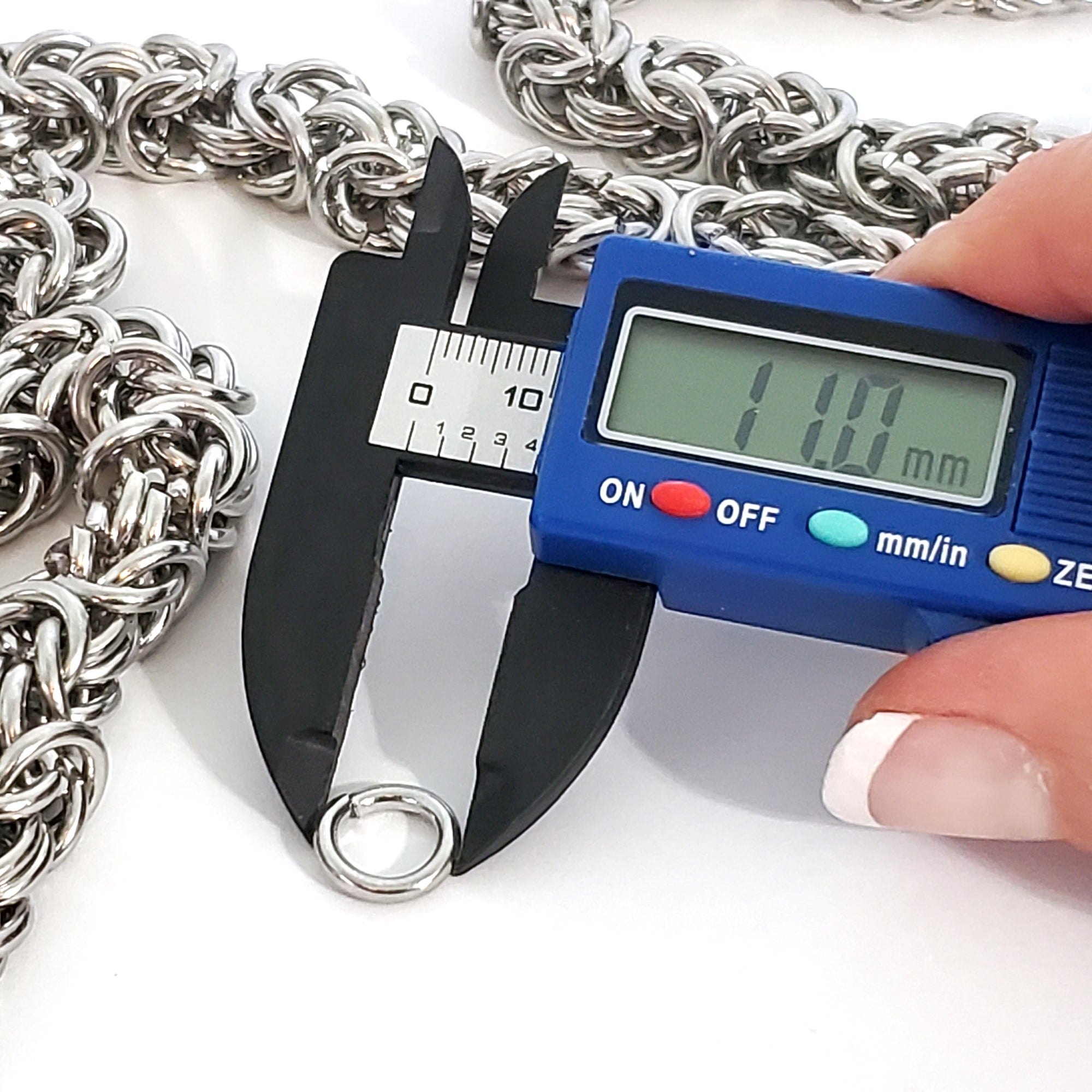 Heavy Duty Byzantine Chain Stainless Steel, Open Links, 11mm Diameter, 1 Meter #1966 D