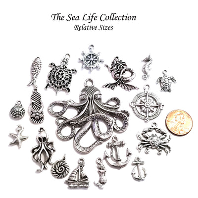 Compass Charm, Antique Silver, Lead Free, Nickel Free, 29x25x3mm, Lot Size 20 Pendants, #2029