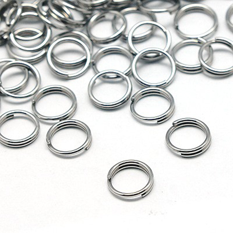 The Difference Between a Jump Ring and Split Ring
