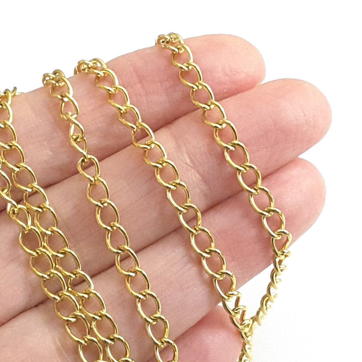 Gold Stainless Twist Chain, Open Link, 3.5x5.5x0.75mm,  50 Meters (160+ Feet), #1950 G
