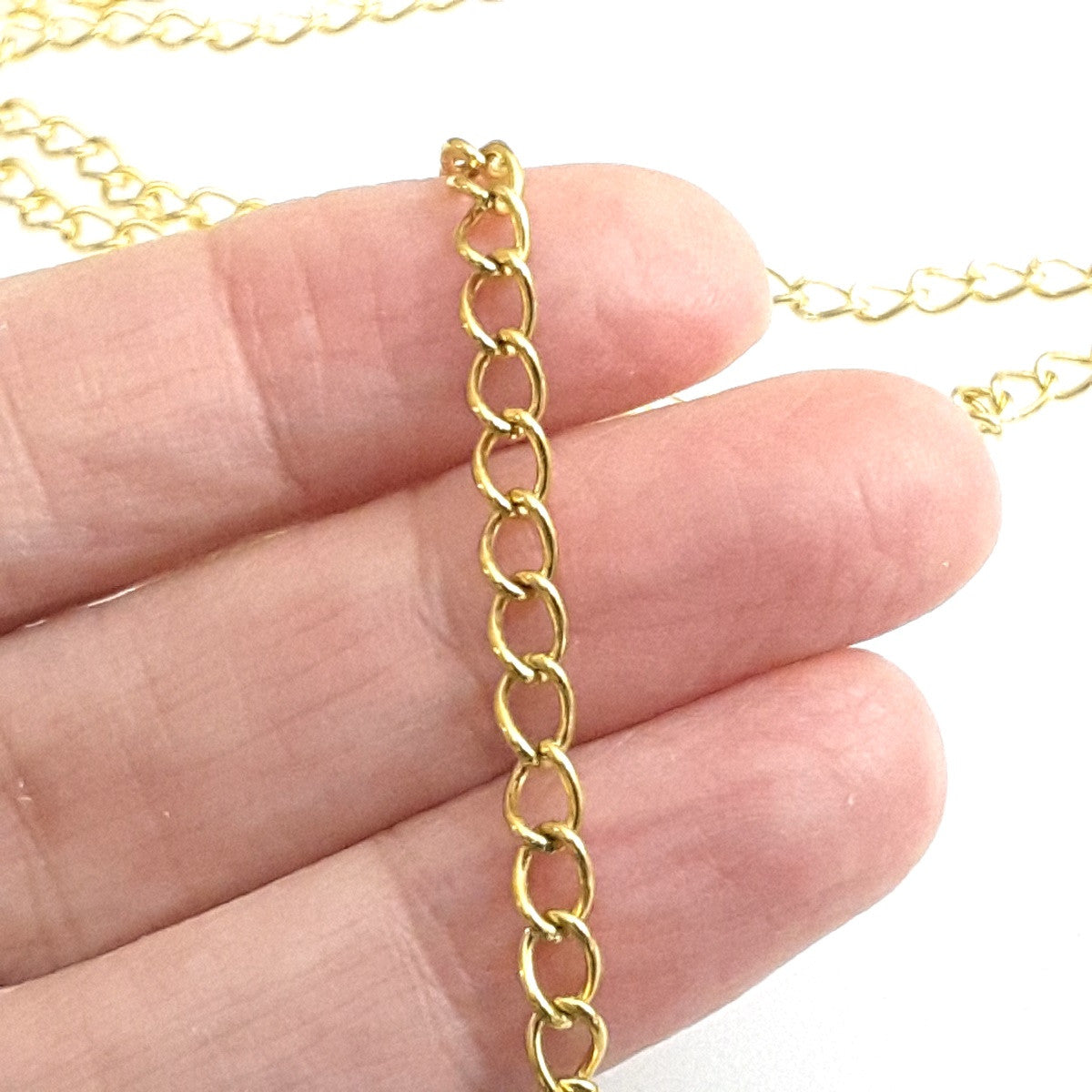 Gold Stainless Twist Chain, Open Link, 3.5x5.5x0.75mm,  50 Meters (160+ Feet), #1950 G