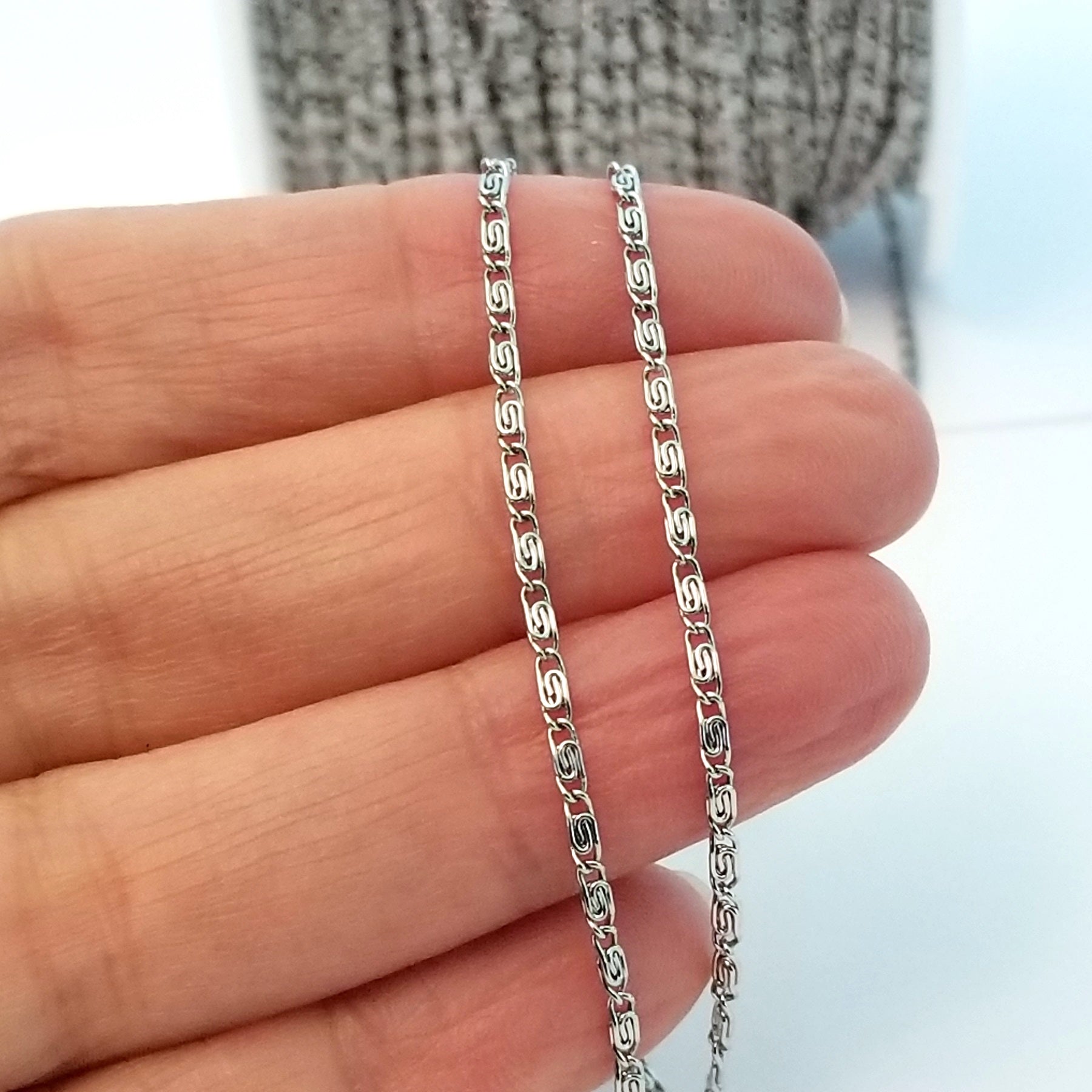 Lumachina Chain, 4x1.5mm, Lot Size 50 meters (about 160 feet), #1963